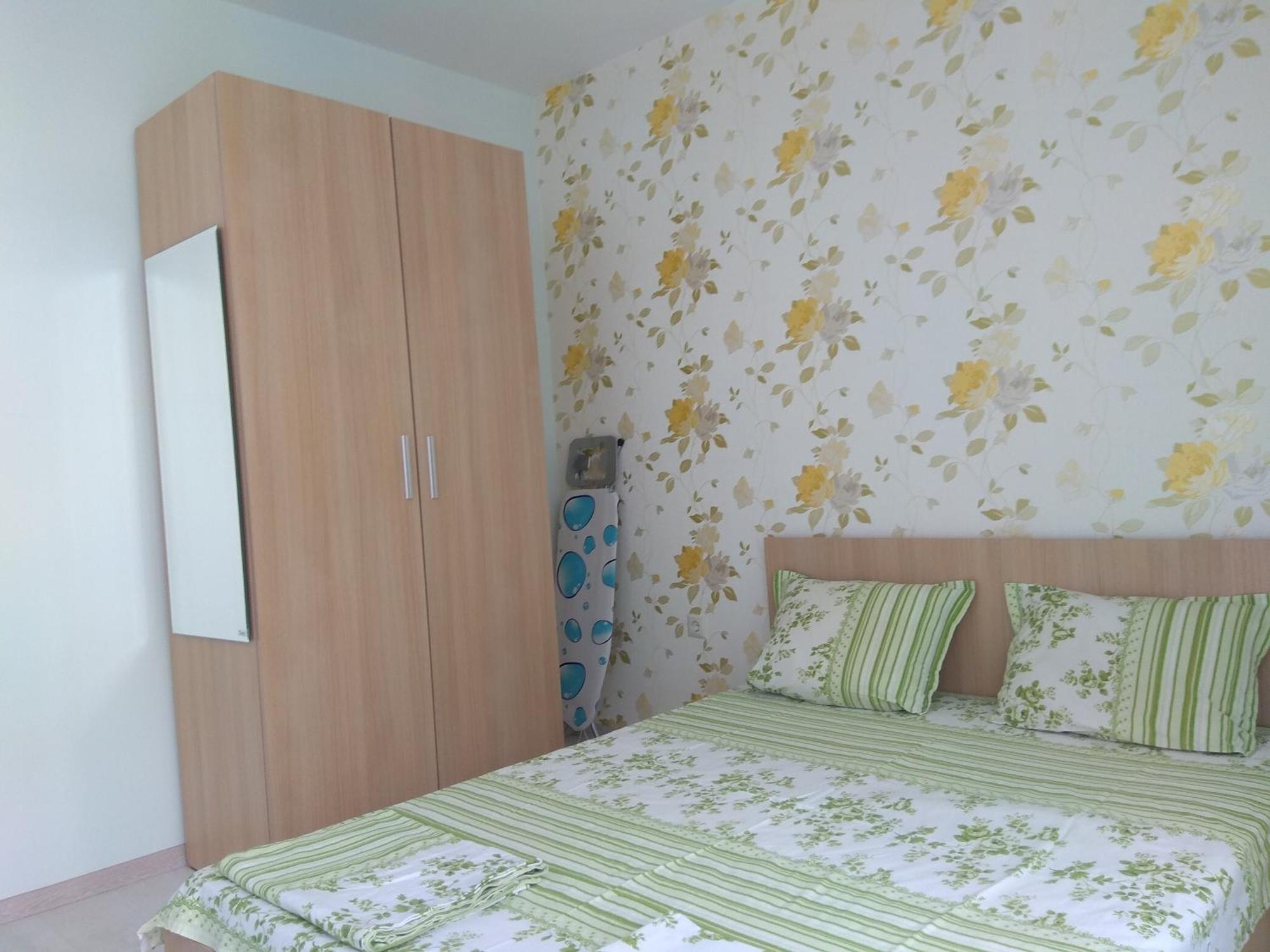 Private Apartment In Faith - Равда Екстер'єр фото