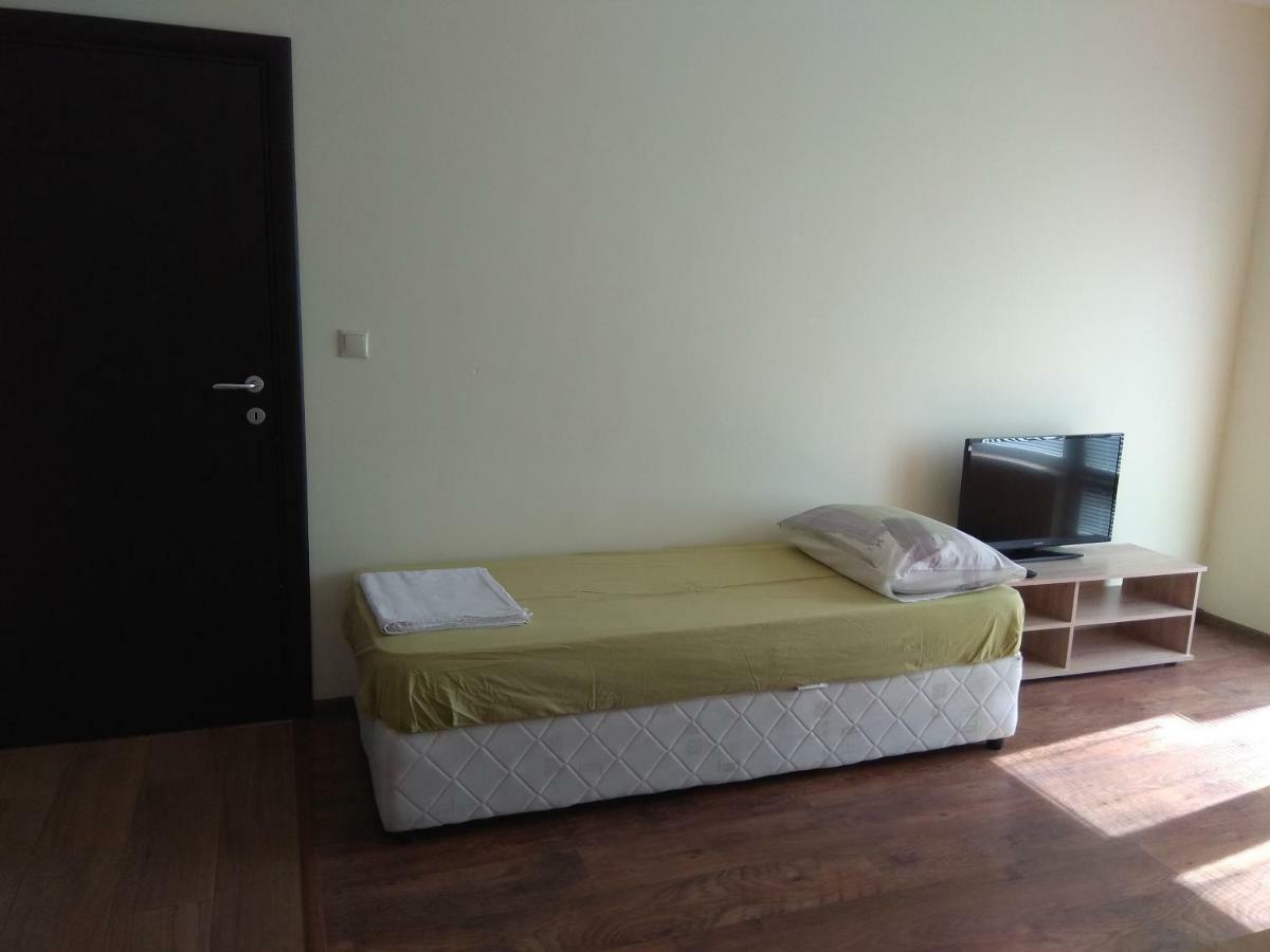 Private Apartment In Faith - Равда Екстер'єр фото